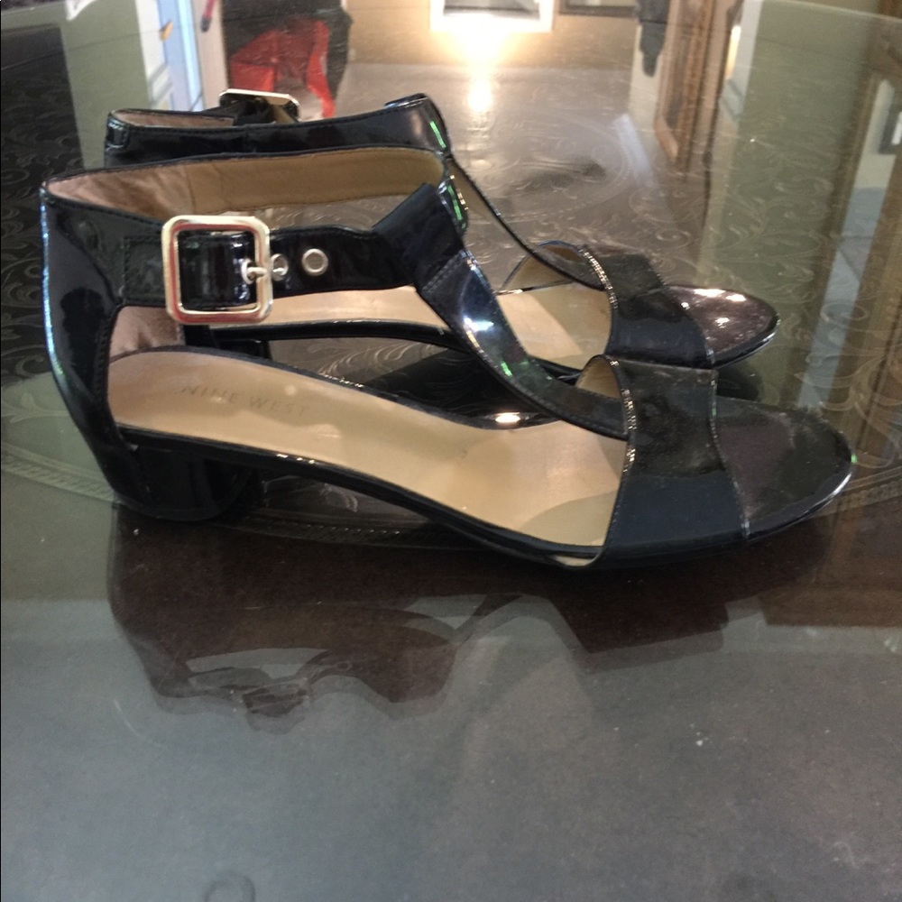 Nine West - Picture 2 of 2